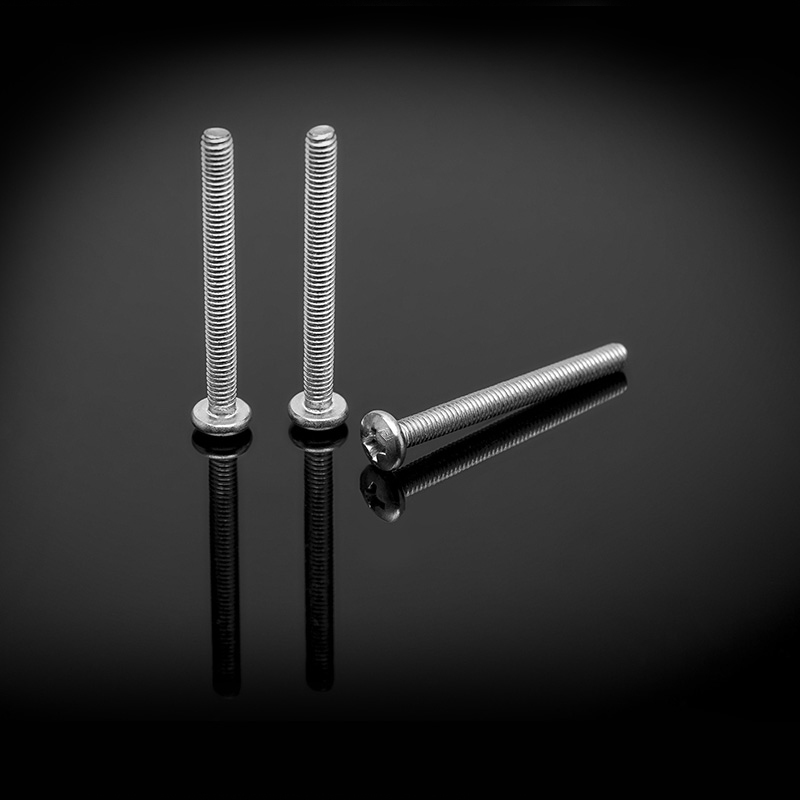 GB818 Rustfrit stål Cross Pan Head Skrue